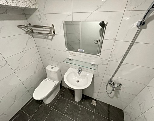 南區│可租補可寵│中興大學│全新改裝電梯大套房│獨洗曬 - Image 8