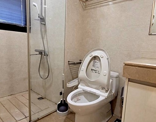 青雲道三房二廰二衛二陽台一平面車位美裝璜 - Image 1