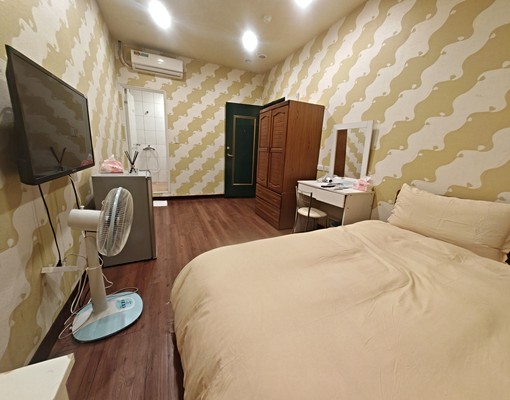 可租補可寵/可工作室/近捷運站/㩦包入住/飯店管理 - Image 1