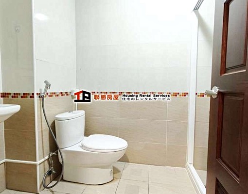 北大特區*社區型透天*使用空間大*雙車位*屋況佳 - Image 12