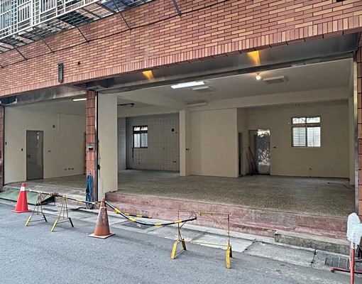 三和路四段公寓一樓,3分鐘到三和國中捷運站,周邊生活機能完善 - Image 1