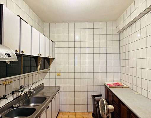 過馬路就到捷運站~大坪數四房~可規劃成辦公室 - 591租屋網 - Image 10