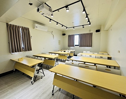張家榮🧧超大兩房室內36坪17000元/月 - Image 1