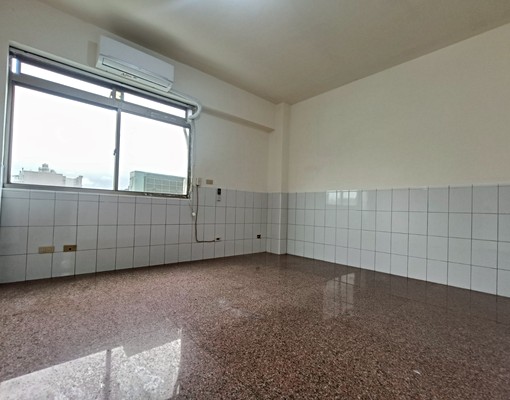 室內60坪有電梯可住辦合一或個人工作室+平車 - Image 12