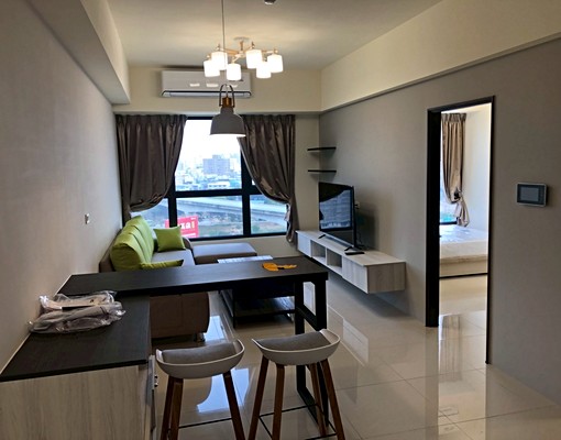 楠梓捷運旁海科棧大樓 - Image 1