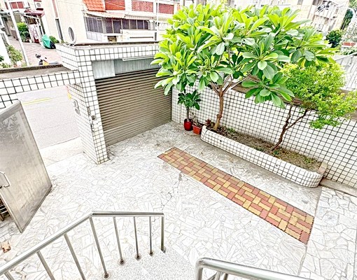 近東橋一路7-11❤全新粉刷-挑高採光大4房❤透天車庫住店 - Image 2