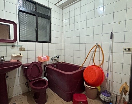 通仁街超大坪數租屋 - Image 8