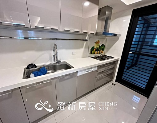 傢具齊全✨採光四房兩廳✨可合租✨台水電✨高樓層視野戶✨平車 - Image 5