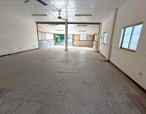 空屋⭐秒殺件.大空間⭐小型倉儲40坪⭐️好停車位 - Image 2