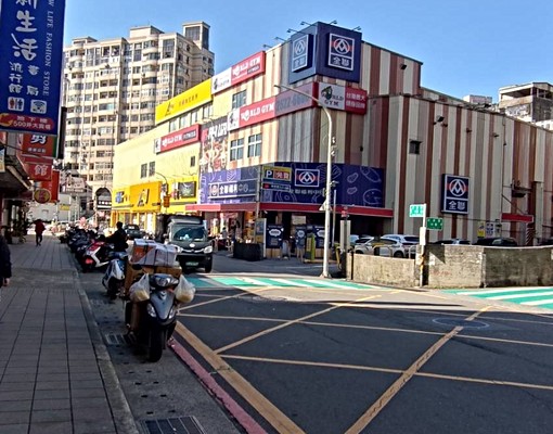 潤泰山河三房機能佳 - Image 1