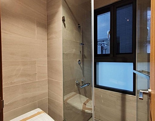 高鐵特區全新兩房平車 - Image 1