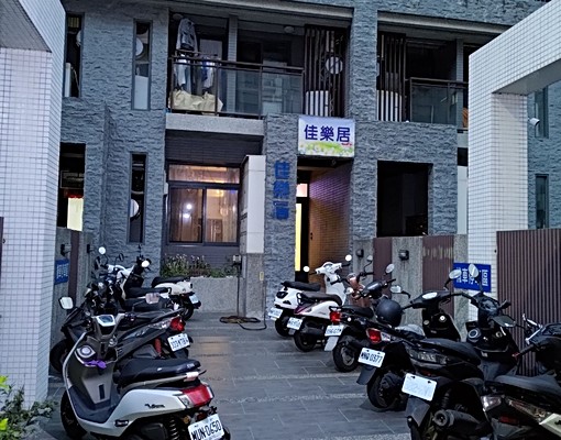 可租補近逢甲大學獨洗陽台電梯民宿風格套房 - Image 8