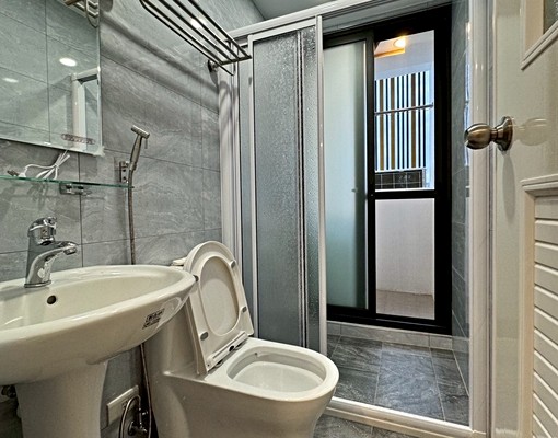 全新蓋好|電梯陽台獨洗曬|可租補|室內機車位|流理台系統櫃 - 591租屋網 - Image 11