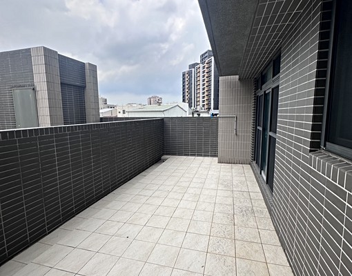 星鴻社宅可租補/大陽台三房 - Image 10