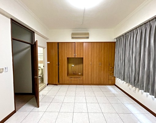 🏠草屯陽光綠地透天|雙車位大四房 - Image 4