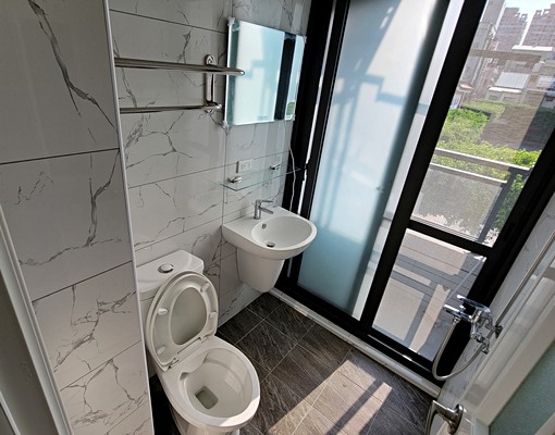 國圖館🌟電梯🌟獨立陽台🌟機車好停 - Image 7