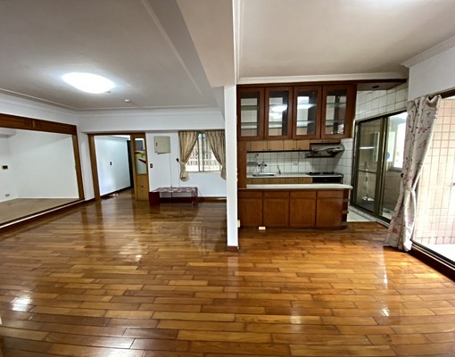 正北屯路上4房|含車位|鄰松竹捷運站北屯大買家 - Image 4