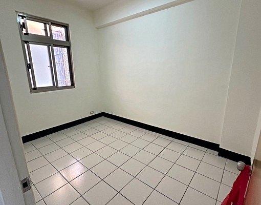 謝絕仲介!❤️景安/南勢角三大房、屋況乾淨、明亮! - Image 2