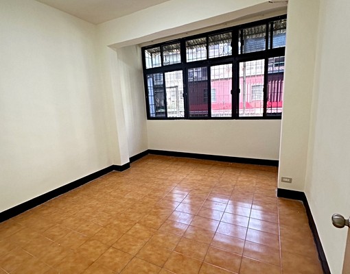 謝絕社宅&仲介!景安/南勢角三大房、屋況乾淨、明亮! - Image 4