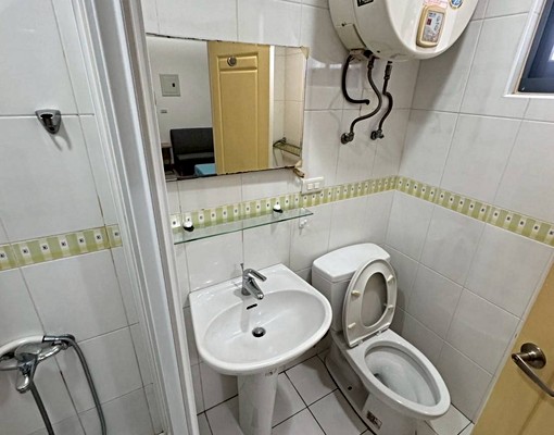 近大遠百精緻電梯大套房垃圾有代丟 - Image 6