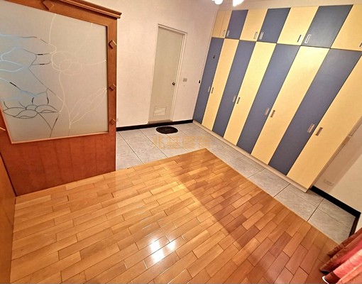 兆基社會住宅🏡西區精誠路大四房有車免仲雙租補 - Image 8