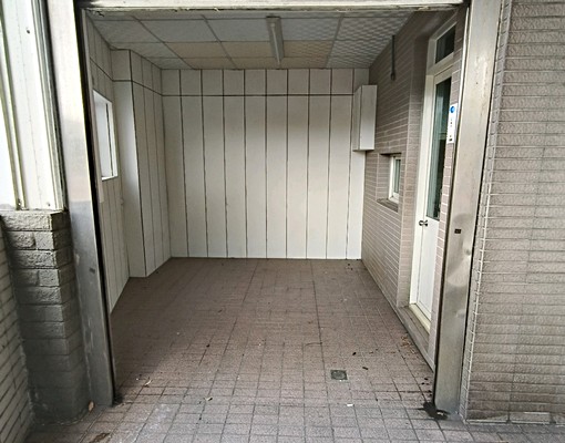 中興路旁車位屋況佳透天出租 - Image 2