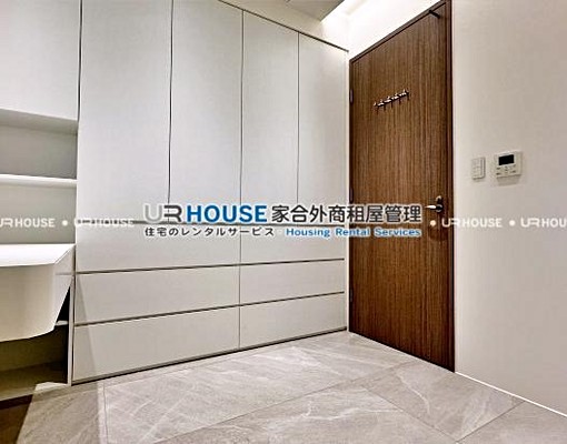 MRT小巨蛋。新穎裝潢。雙車位。優質採光 - Image 6