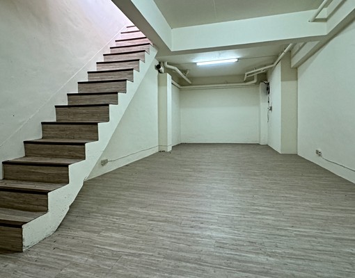 南港展覽館捷運站旁。團購。美甲。按摩。倉庫。蝦皮。胖先生 - Image 3