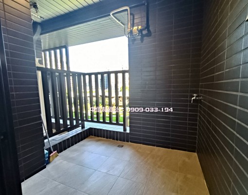 海山捷運面中庭美景大一房車🏠含車含管，含機車位 - Image 10