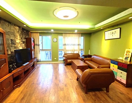 A8捷運精美便利家具家電齊全百萬裝潢~4房改成大3房 - Image 1