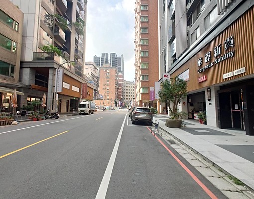 A8捷運精美便利家具家電齊全百萬裝潢~4房改成大3房 - Image 14