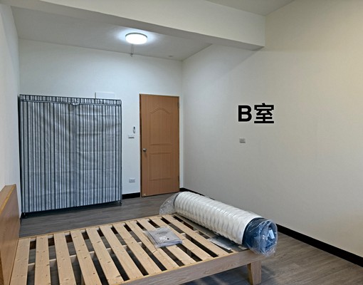 *捷運新店站*明亮雅房 - Image 6