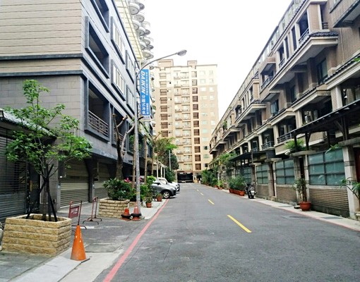 南崁奉化路稀有透天別墅 - Image 1