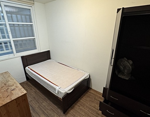 小巨蛋捷運靜巷美套房~限女性☞中信房屋鄭光宇☜ - Image 3