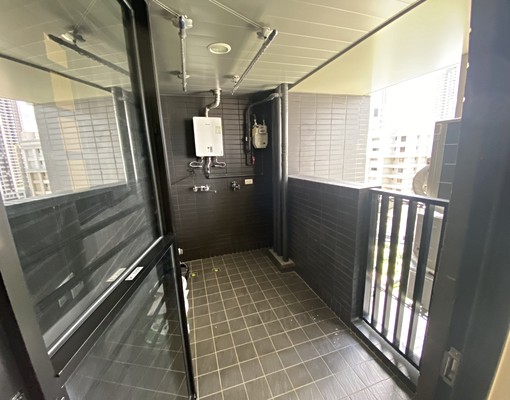 步行約10分鐘到三重捷運站,潤泰左岸生活飯店式精品宅 - Image 7