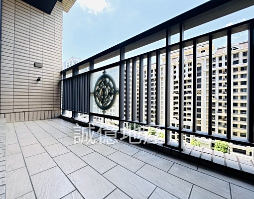 近捷運~高樓層採光通風佳,空間寬敞方正~附平面車位 - Image 11