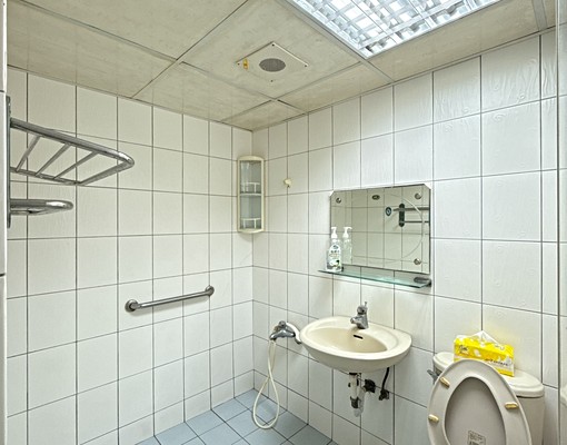 北屯路至高大廈獨立門牌台水電低樓層出入方便交通發達稀有釋出! - Image 7