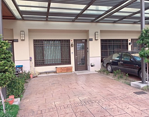 🔥我是承辦🙋靜宜輕屋齡透天🉑雙車+寵傢俱🉑補🌟全配 - Image 1