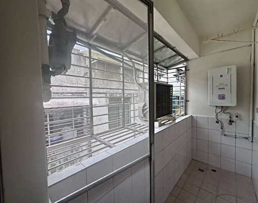 星雲社區32坪3房24小時警衛管理屋況好 - Image 8