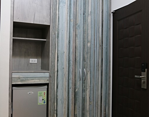 德賢商圈、加工區、高海大『精緻電梯套房』 - Image 1