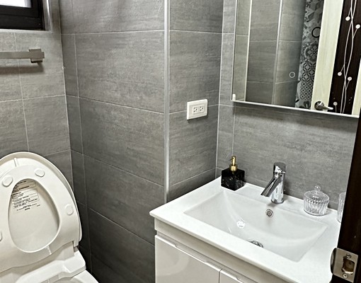 高級裝潢三房兩衛有車位含管理費 - Image 14