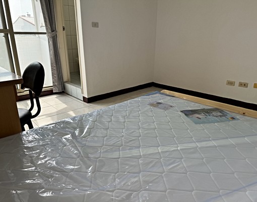 逢甲正文華路逢甲大旁雙人陽台套房出租 - Image 3