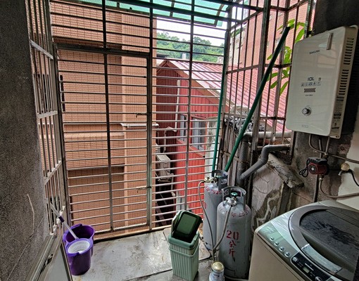 景美捷運旁大4房公寓二樓 - Image 14
