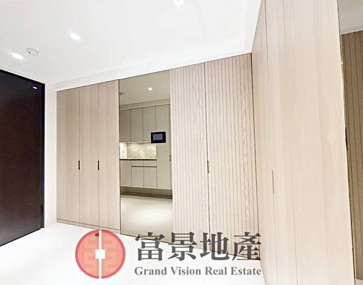 HOT●石牌榮總知名建設●全新四房車 - Image 9