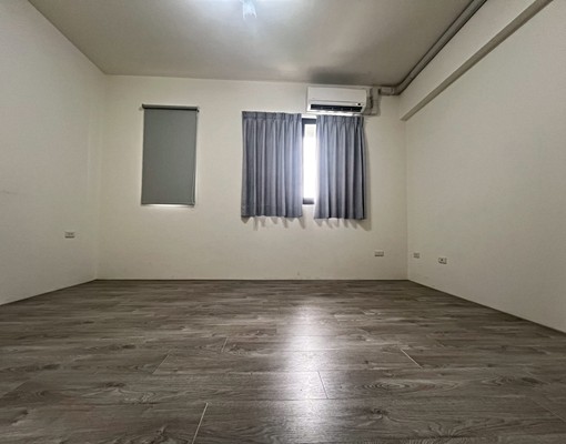 ✓潭子三車位別墅出租✤屋新✤可租捕 - Image 9