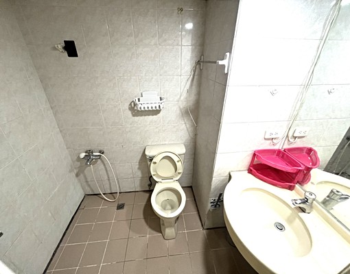 近興大可租補套房 - Image 5