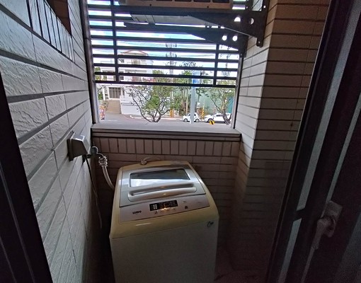 天仁大院陽台電梯大套房 - Image 2