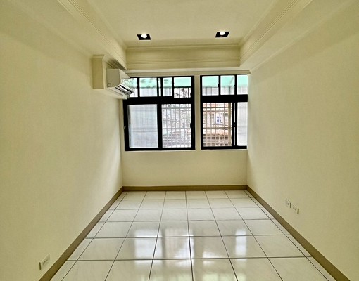 易居⭐近重慶國小/公寓空屋2樓/重新整修可營登做工作室 - Image 6