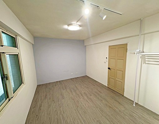 🔥適合住用工作室/美業⭐️兩房整層可養寵養貓✅興仁路✅ - Image 7