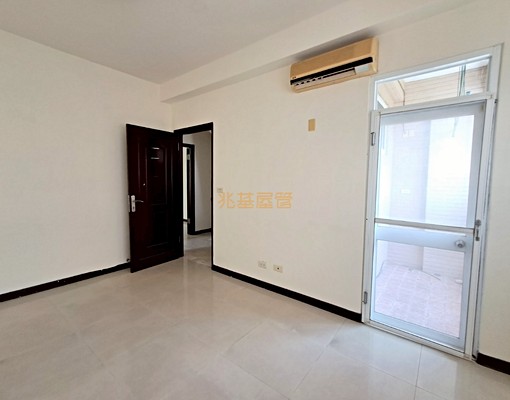 兆基🏡善化啤酒廠車庫大透天/可做辦公室員工宿舍 - Image 9